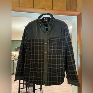 Never worn men’s large flannel winter coat with Sherpa lining